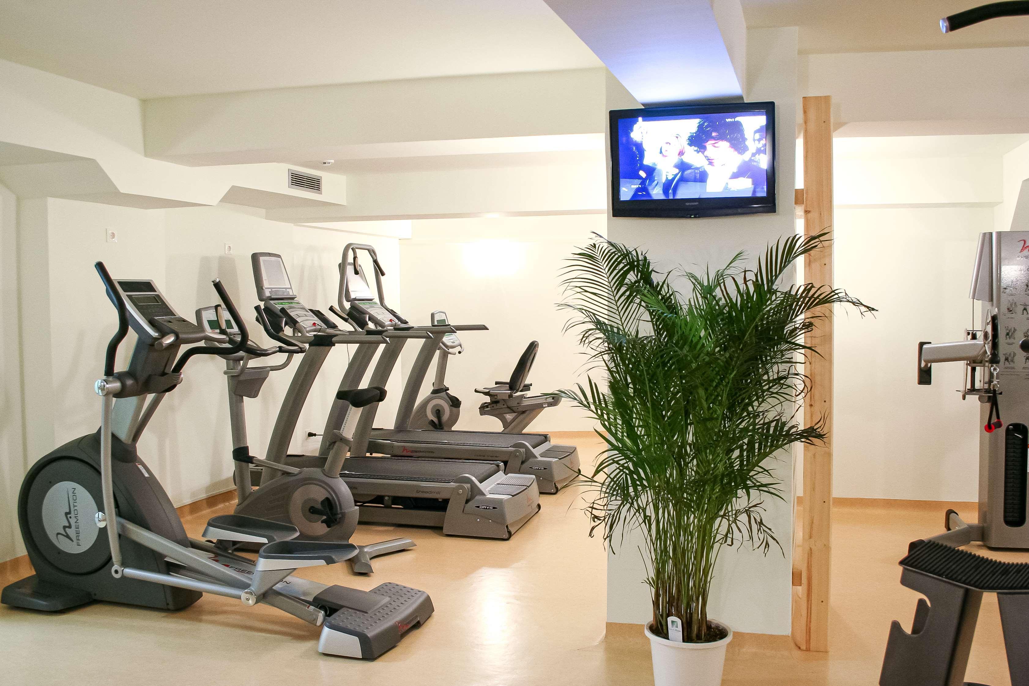 Hotel Golden Tulip Ana Tower Sibiu Luaran gambar