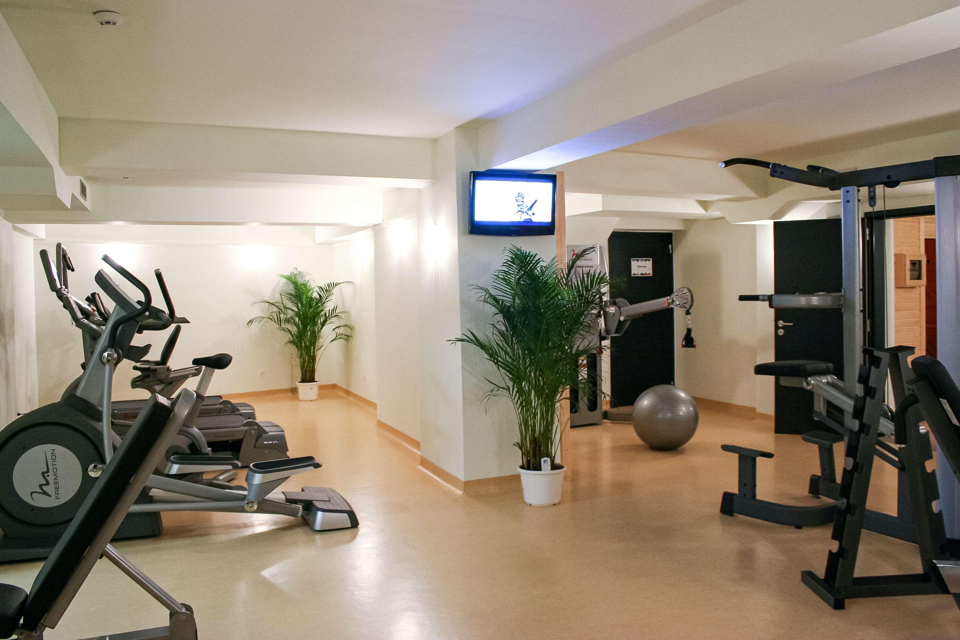 Hotel Golden Tulip Ana Tower Sibiu Luaran gambar