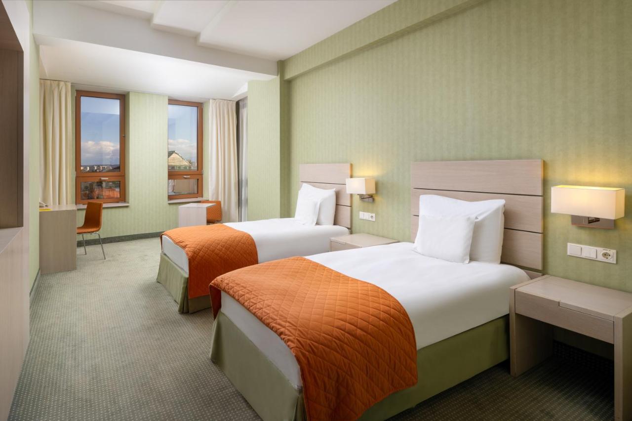 Hotel Golden Tulip Ana Tower Sibiu Luaran gambar