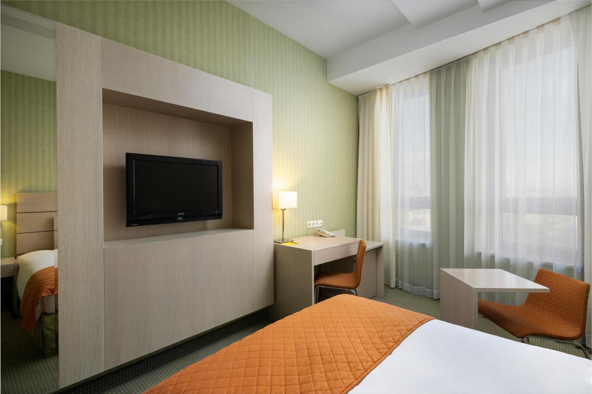 Hotel Golden Tulip Ana Tower Sibiu Luaran gambar