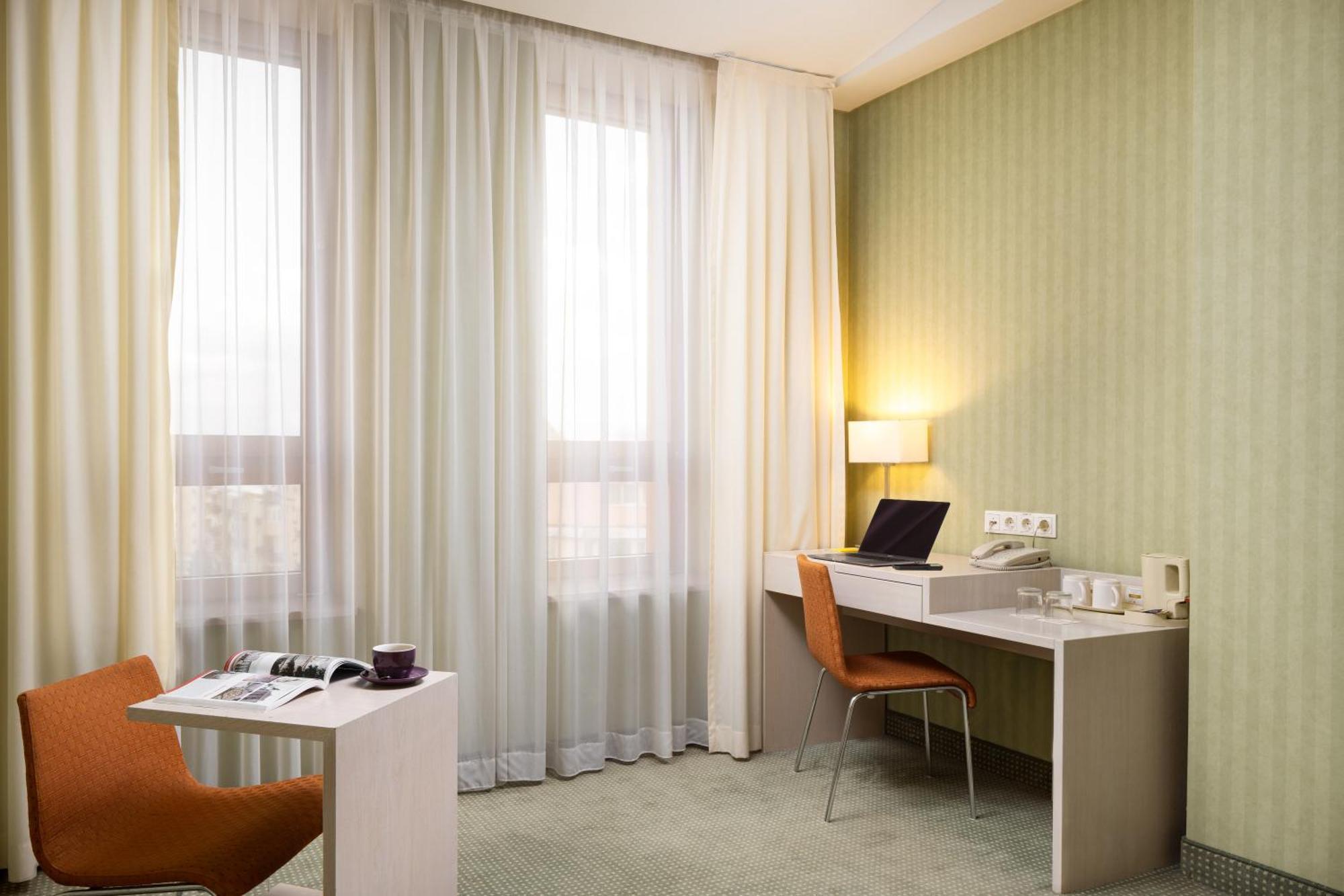 Hotel Golden Tulip Ana Tower Sibiu Luaran gambar