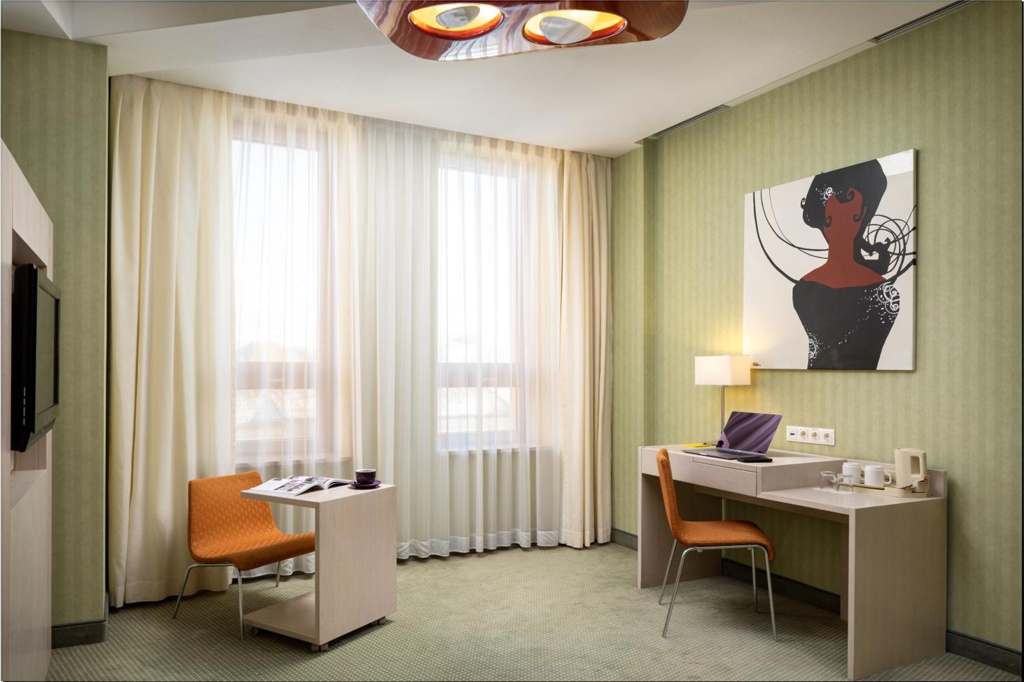 Hotel Golden Tulip Ana Tower Sibiu Luaran gambar